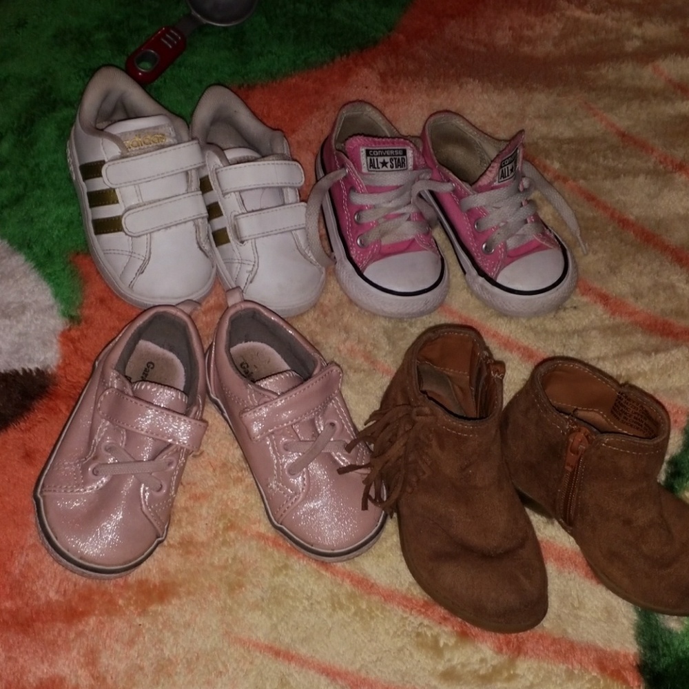 Size 5 toddler shoes